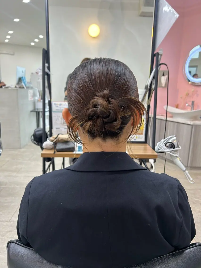 セミロング ヘアアレンジ ヘアセット suehiro yunaのヘアスタイル