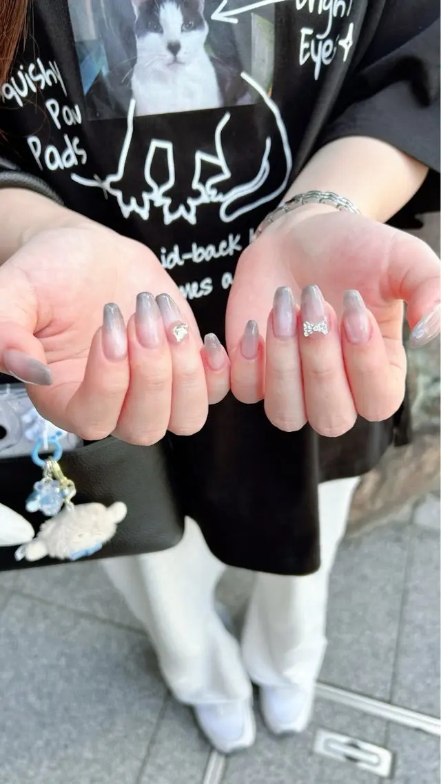 ネイル グラデーション ハンドネイル N. bebeのネイルデザイン