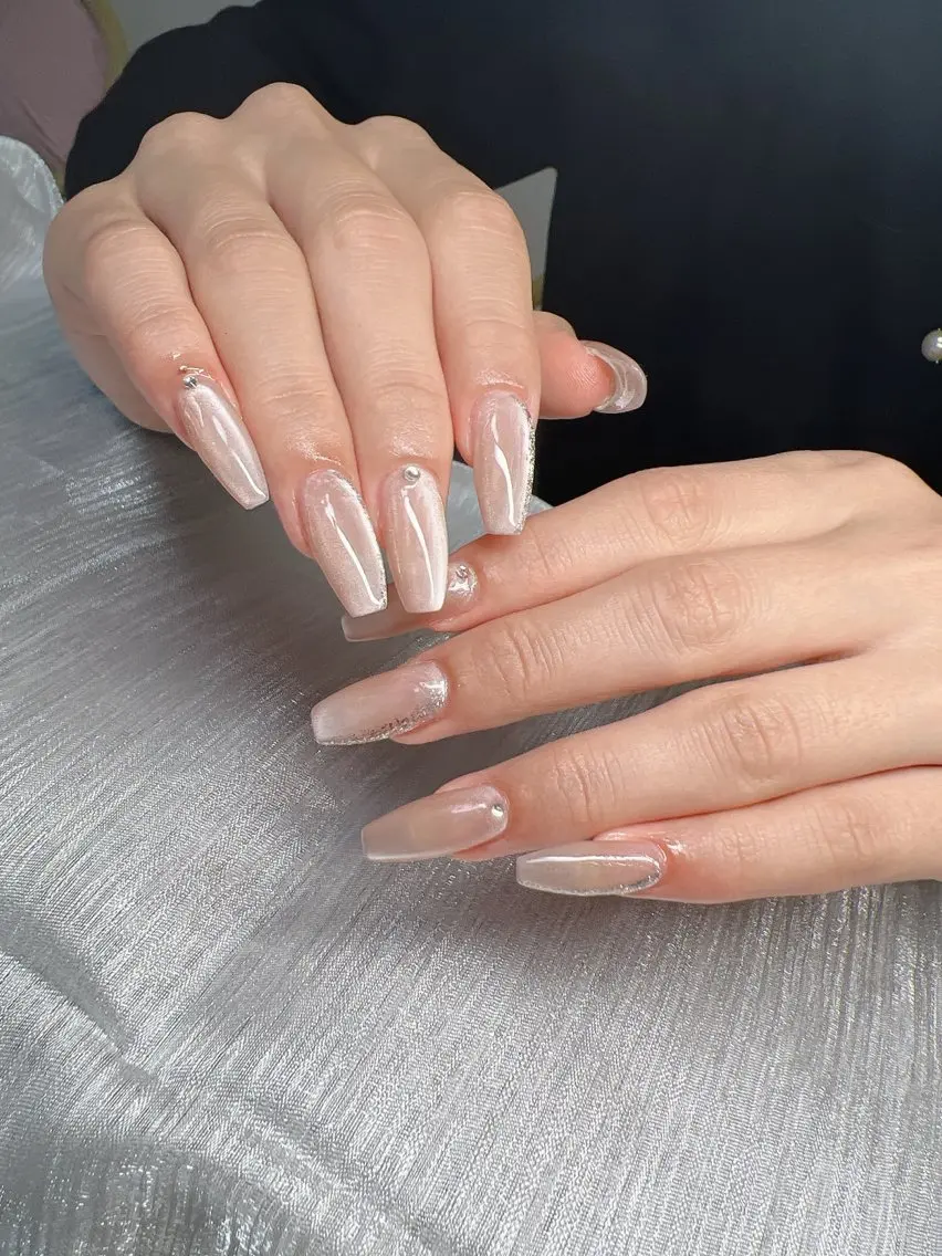 ネイル マグネットネイル ニュアンスネイル ピンク 冬ネイル ハンドネイル Lee Nailsのネイルデザイン