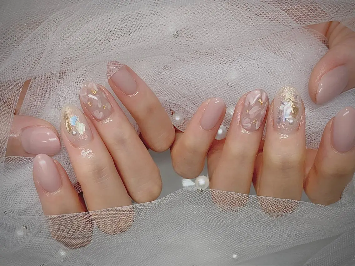 ネイル ハンドネイル I-nailロング /ワンホン/キラキラのネイルデザイン