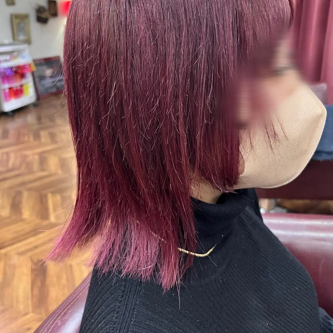 ショート カラー ブリーチ レッドカラー MARKA 🫧 YUKAのヘアスタイル