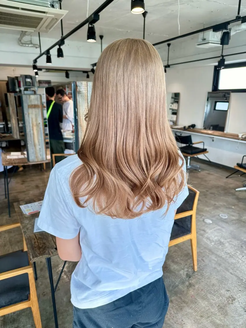 ロング カラー ヘアカラー トリートメント ヘアセット ✨艶ブリーチカラー ✨四ノ宮裕己のヘアスタイル