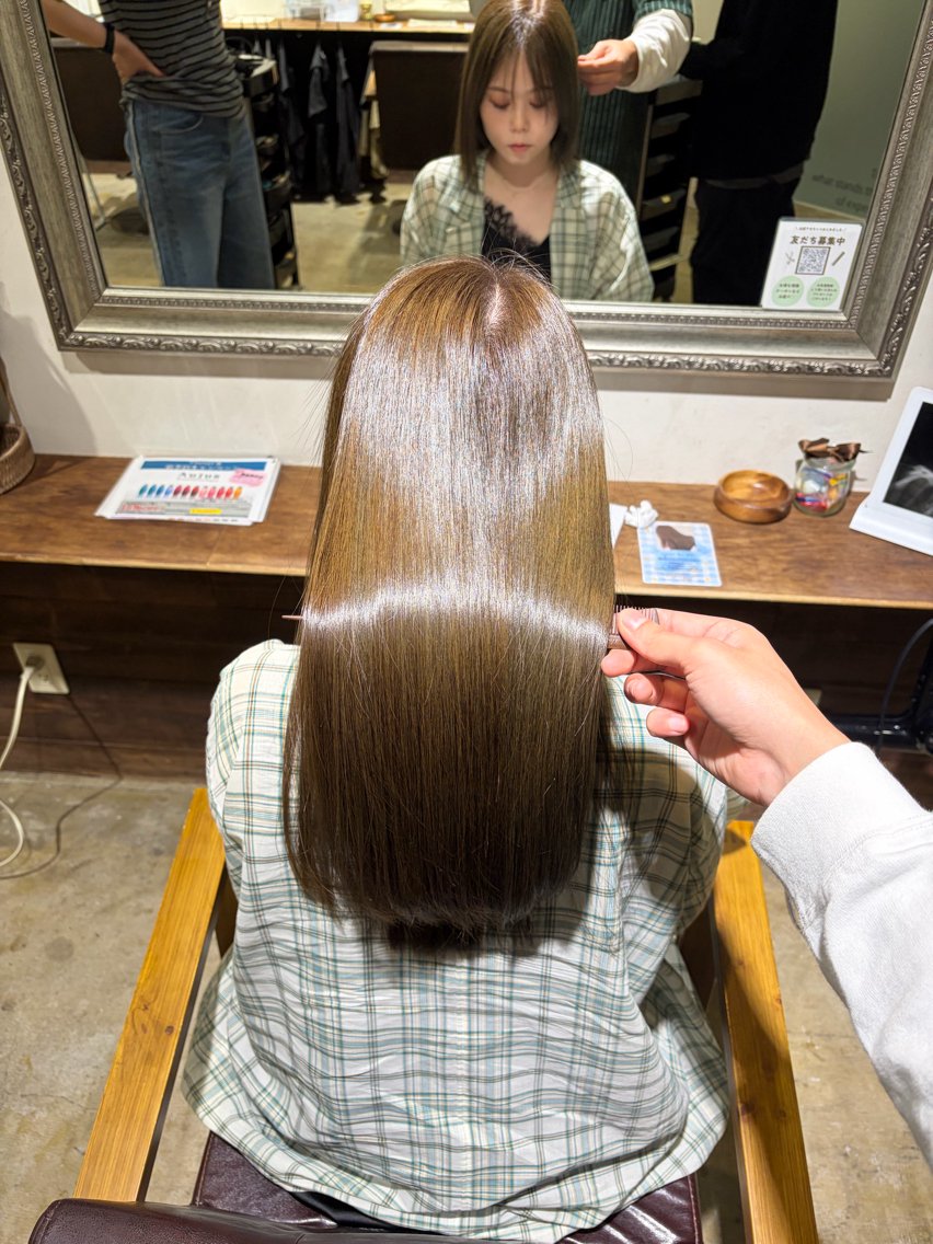 ロング ヘアカラー トリートメント 太田 渚遊のヘアスタイル