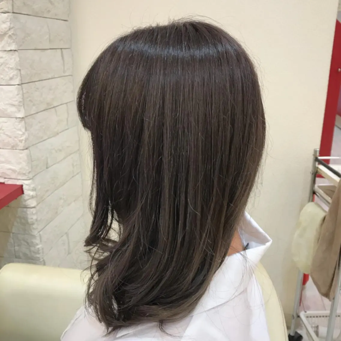 セミロング カラー 櫻井 なんなのヘアスタイル