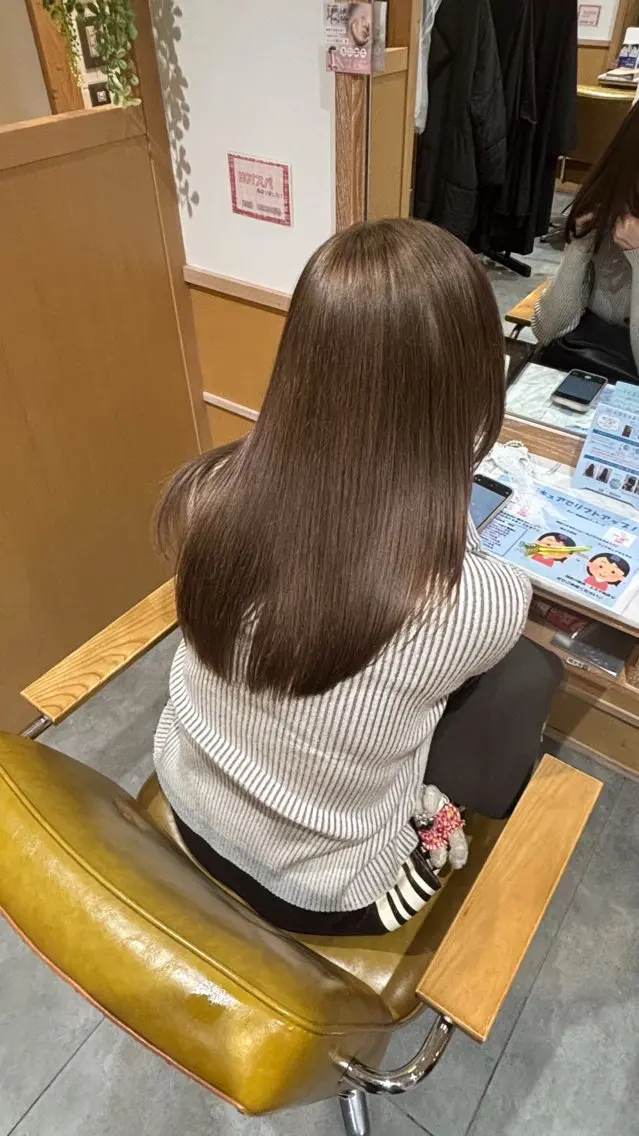 3月限定❗️顔まわりカット＋透明感カラーの写真