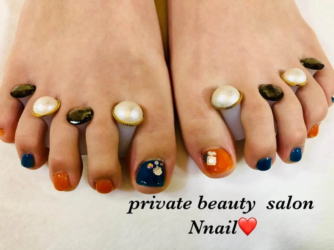 ネイル フットネイル ワンカラーネイル フットネイル 🌿Nnail🌿 プライベートサロンのネイルデザイン