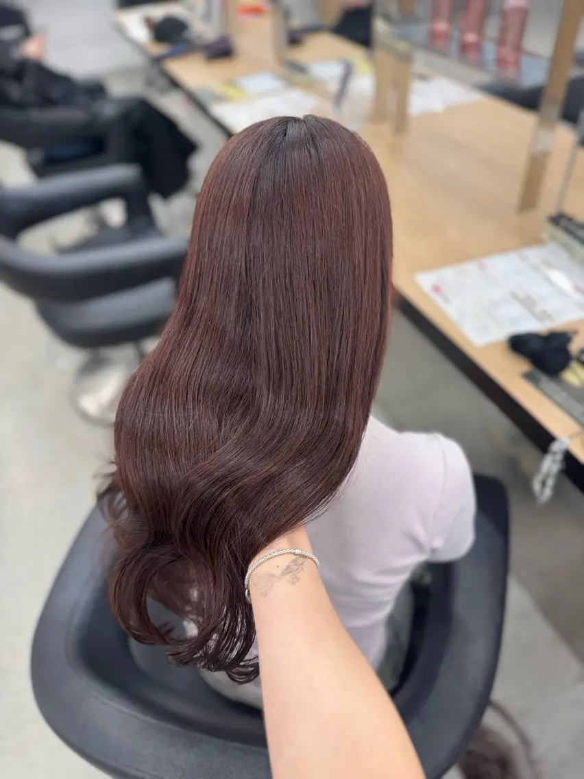 セミロング カラー ヘアアレンジ カット ヘアカラー トリートメント ヘアセット 🤍淡色ピンク&ラベ ンダーYUKI🤍のヘアスタイル