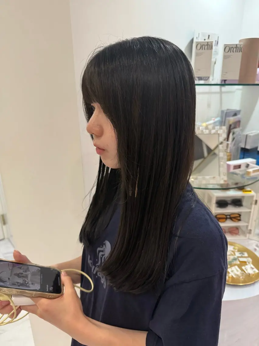 ロング カラー 黒髪 ブラウンカラー ともか 名駅🧚‍♂️💫のヘアスタイル