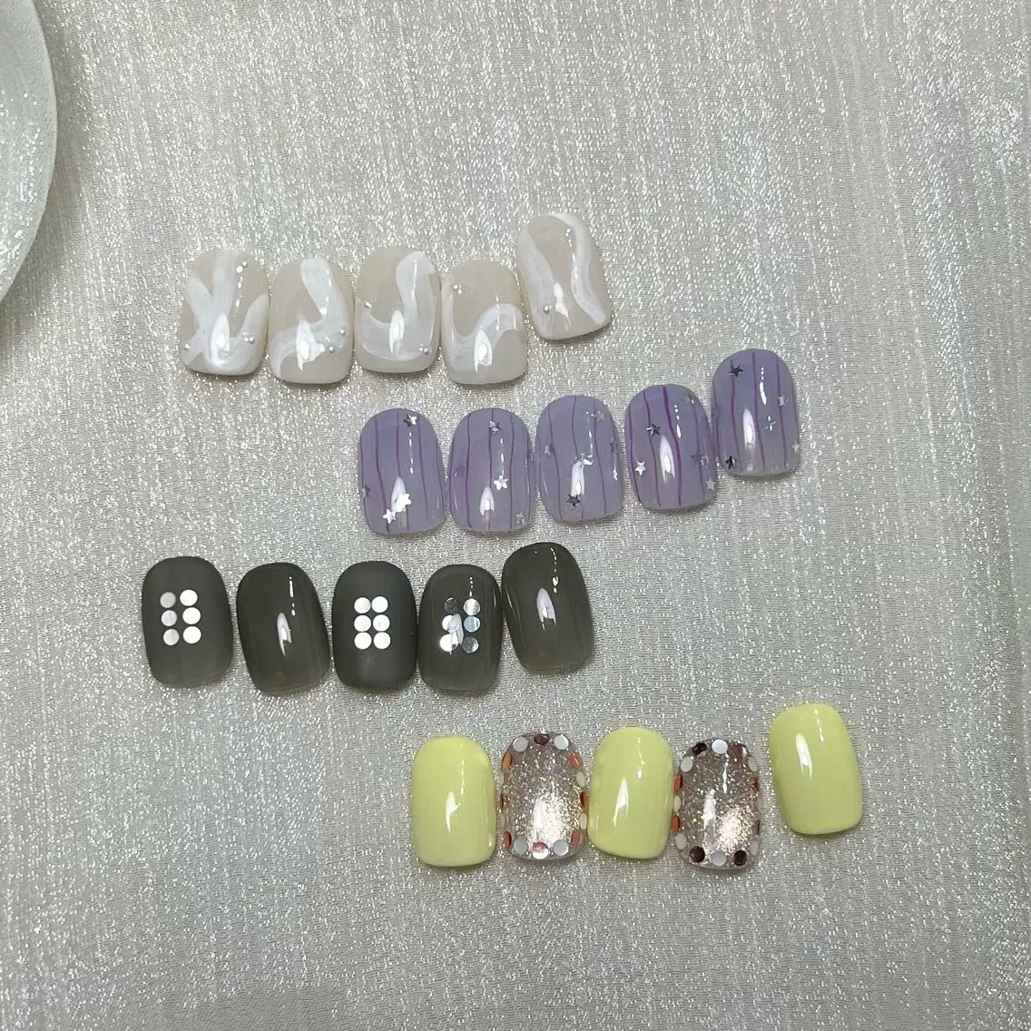 ネイル ハンドネイル White deer 𓍲sugimotoのネイルデザイン
