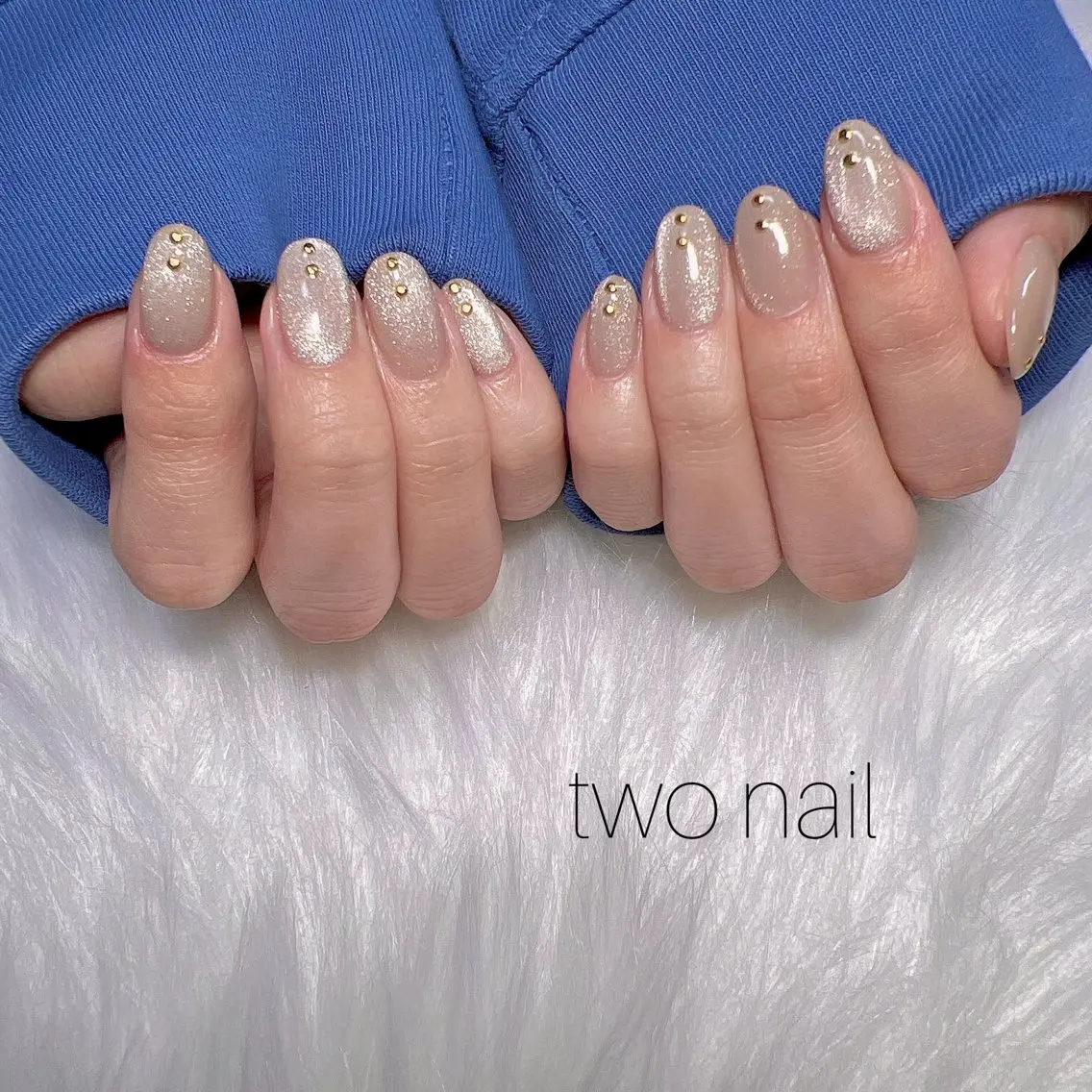 ネイル キラキラネイル マグネットネイル ネイルチップ ホワイト ハンドネイル two nailのネイルデザイン