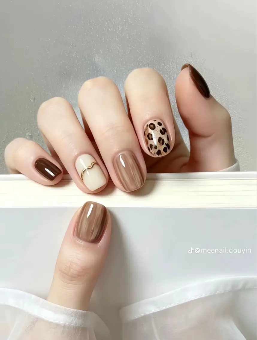 ネイル 韓国ネイル マグネットネイル 持ち込み ハンドネイル Dyo Nail_Royalのネイルデザイン