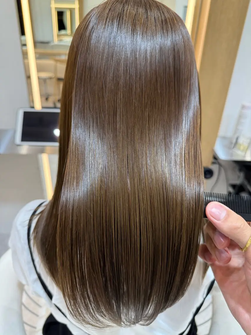 ミニモ学割👩‍🎓　【髪質改善カラー➕髪質改善トリートメント】内部補修×ダメージレス発色✨の写真