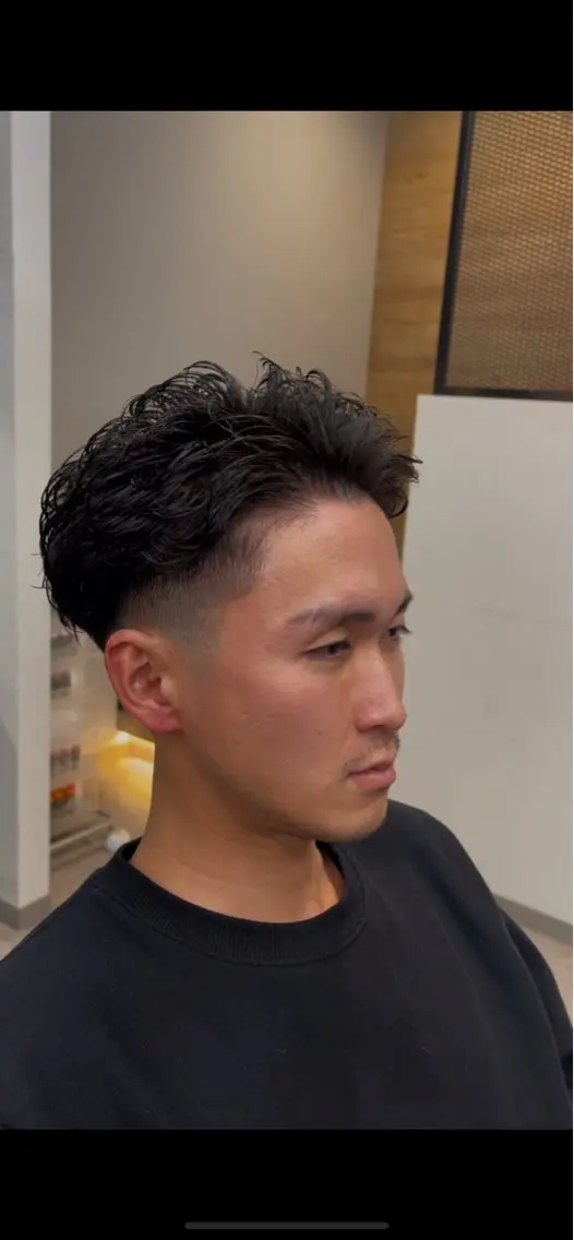 ショート パーマ メンズ メンズパーマ カット パーマ ヘアセット 【Men's Lapis横浜】翔太のヘアスタイル