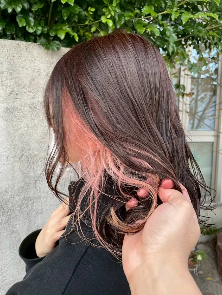 セミロング カラー 藤田 麗安のヘアスタイル