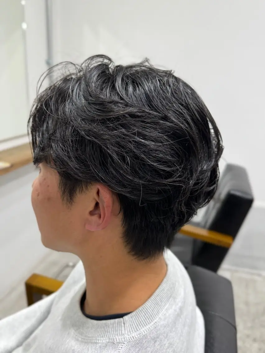 マイクロバブルで頭皮クレンジング＋メンズカット（眉カット付）の写真