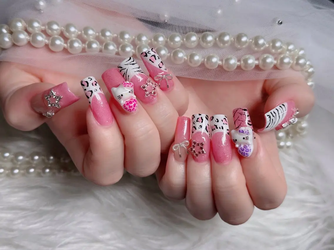 ネイル アートネイル ボルドー フレンチネイル ジェルネイル 氷ネイル・うるうるネイル ハンドネイル H.baby Nail Salonのネイルデザイン