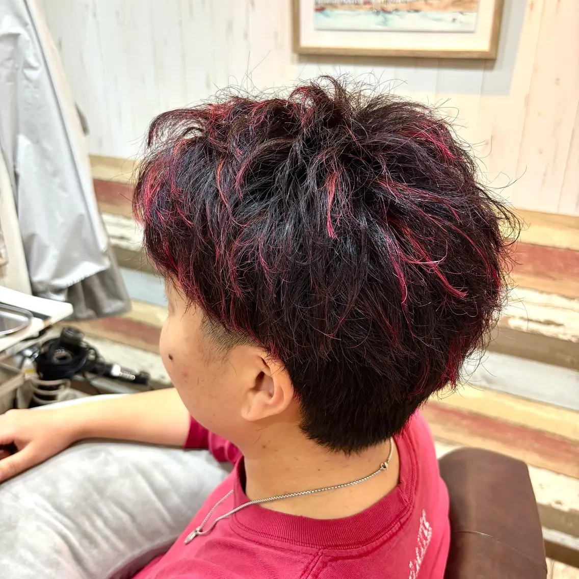 ショート カラー パーマ メンズ メンズハイライト メンズメッシュ メンズパーマ ハイライトカラー メッシュ 💥桜木町メンズ専門 💥ルキのヘアスタイル