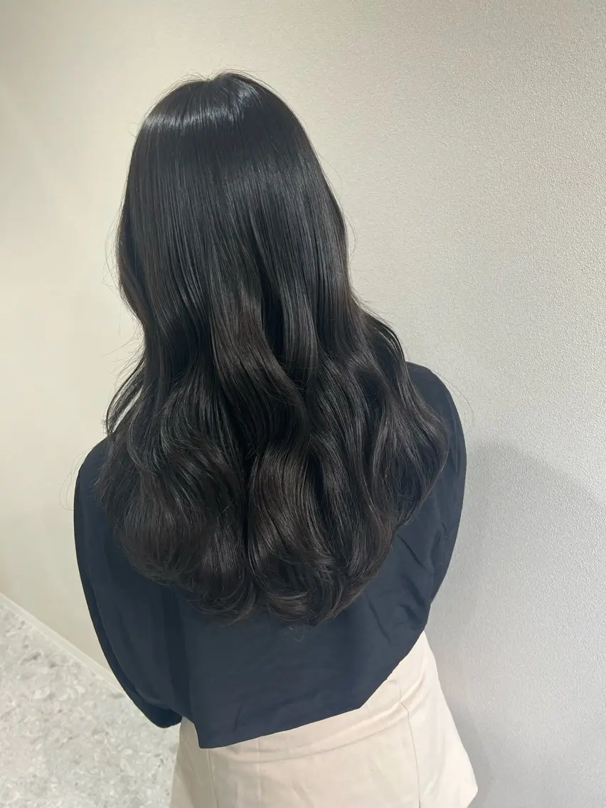 ロング くびれヘア 顔まわりレイヤー 髪質改善 韓国風ヘア レイヤーカット shindo lisa🎀🪽のヘアスタイル
