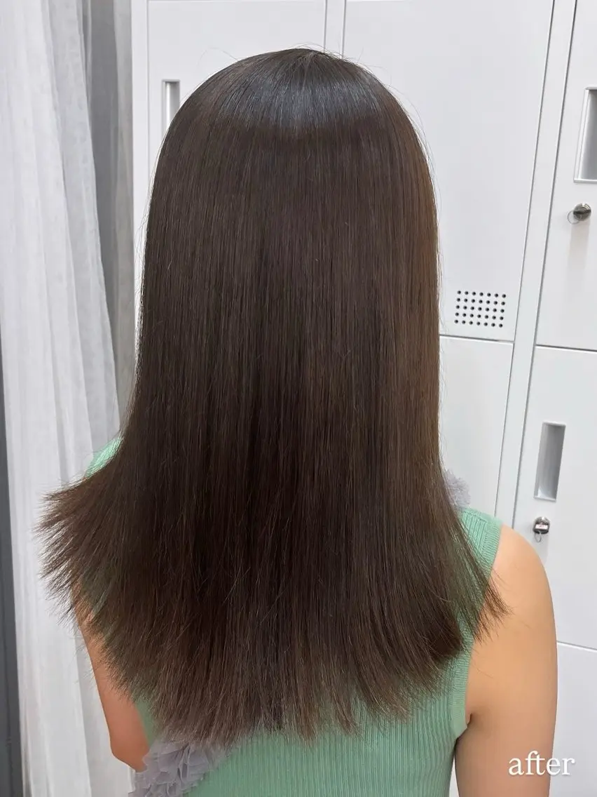 セミロング アッシュ カット ヘアカラー COKORO /コトカのヘアスタイル