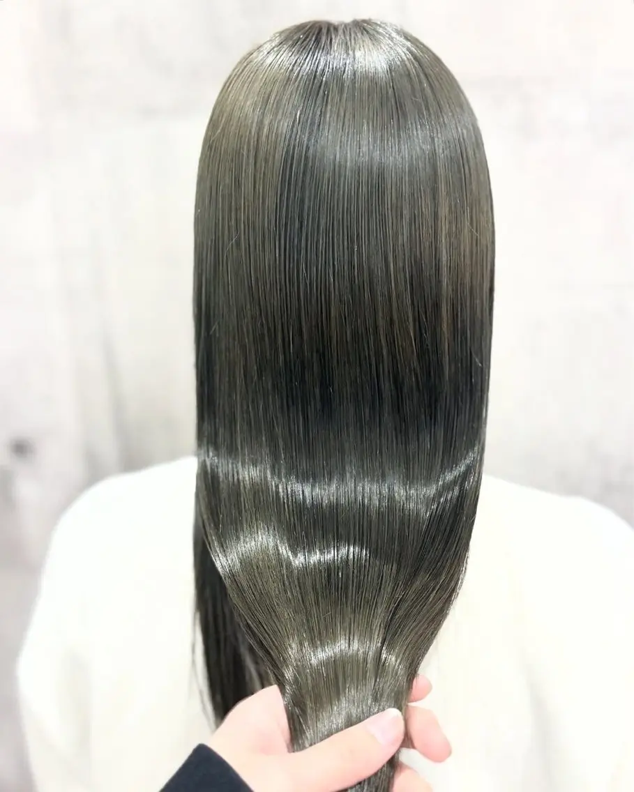 【カットなし】透明感カラー+トリートメントの写真