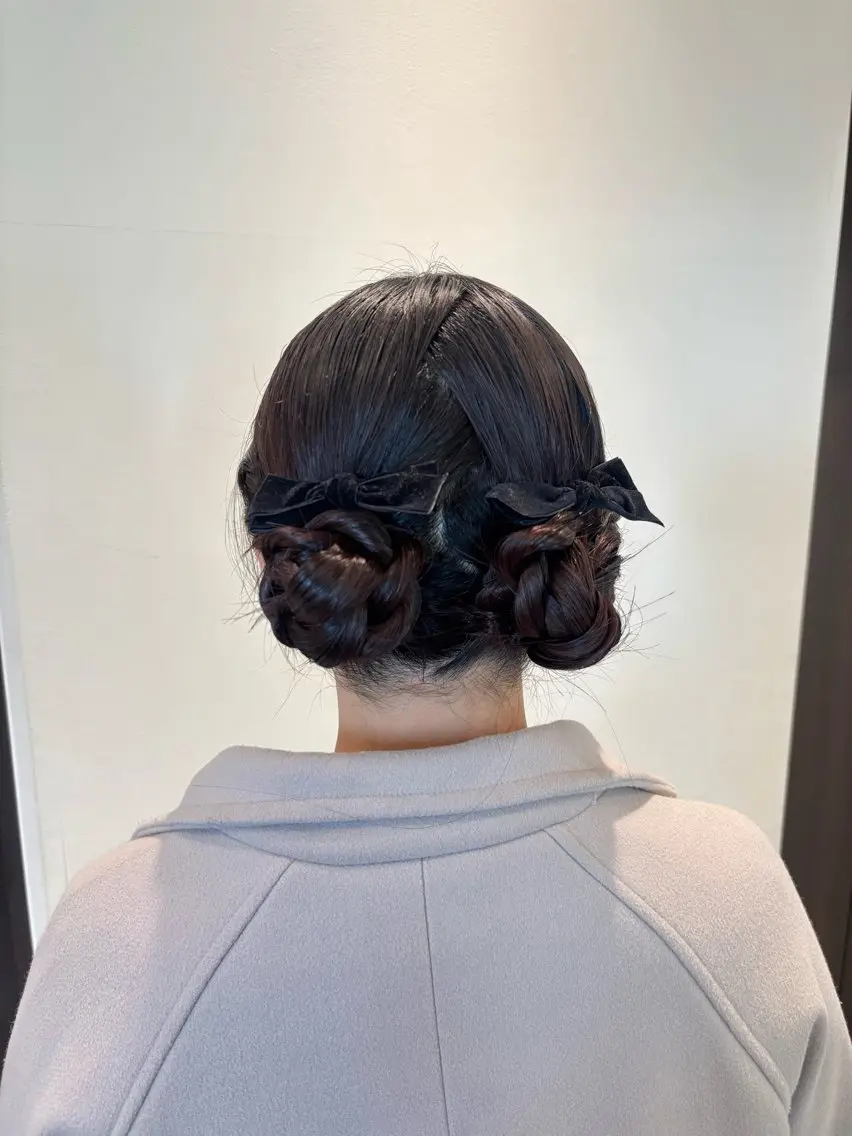 ロング ヘアアレンジ お団子ヘア ヘアセット 𝐚𝐲𝐚𝐧𝐞 /美髪/透明感カラーのヘアスタイル