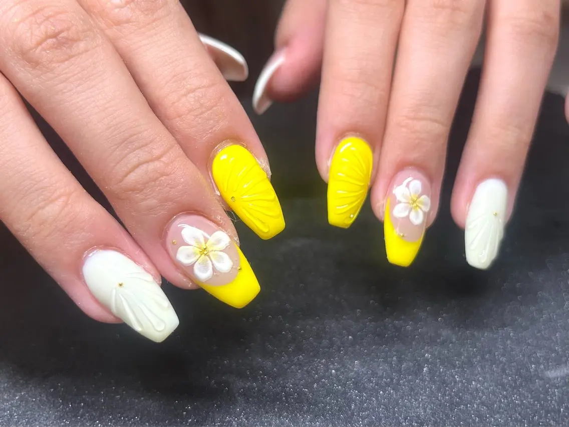 ネイル ハンドネイル Chika .のネイルデザイン