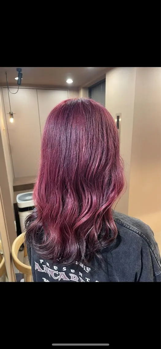 ミディアム ハイライト レイヤーカット 髙橋 真香のヘアスタイル