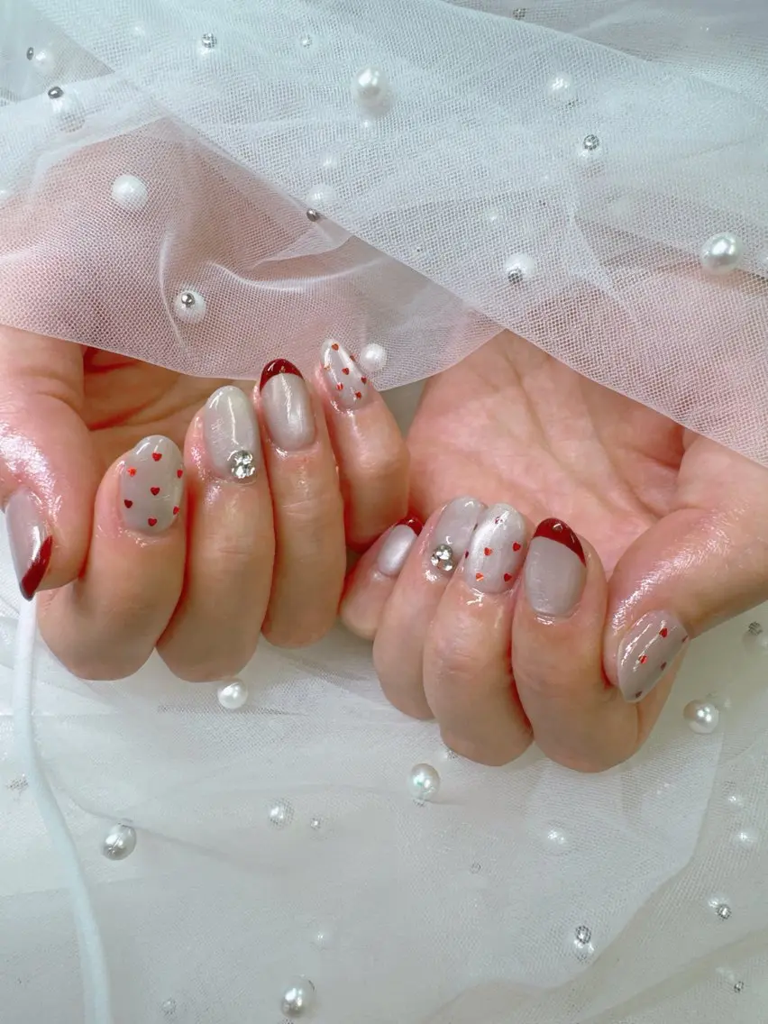 ネイル 成人式 フレンチネイル ジェルネイル ガラスフレンチ キラキラネイル Queeens nailのネイルデザイン
