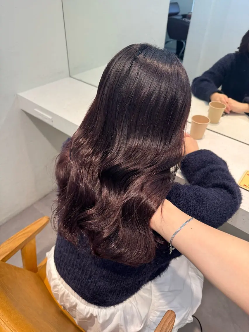 ミディアム カラー ブリーチ ラベンダーカラー ブリーチなしカラー ayaka♡ 柔らかカラーのヘアスタイル