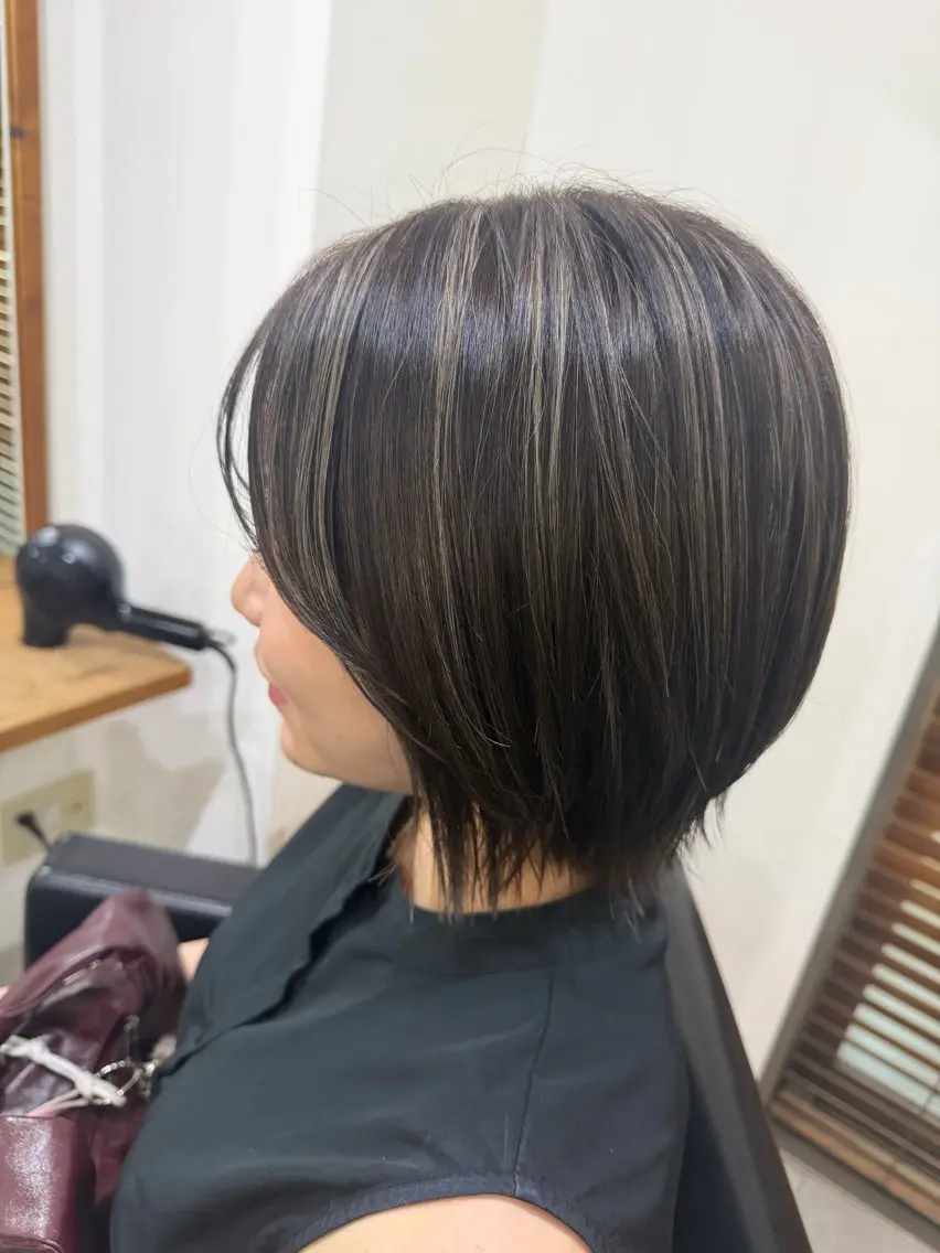 ショート カット ヘアカラー トリートメント ボブ人気No,1✨ TAME副店長のヘアスタイル