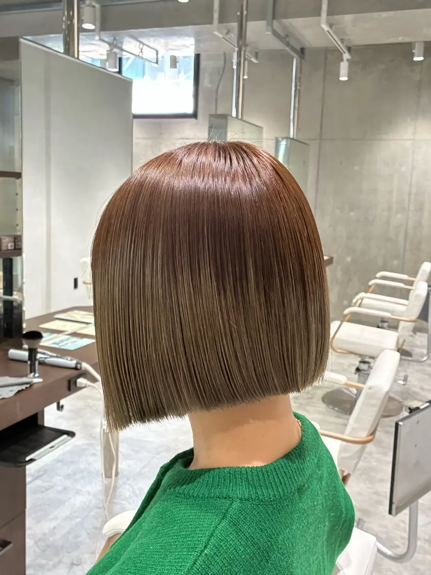ミディアム ボブ ハイライト ✨白髪ぼかし/ ショート✨吉岡 弘のヘアスタイル