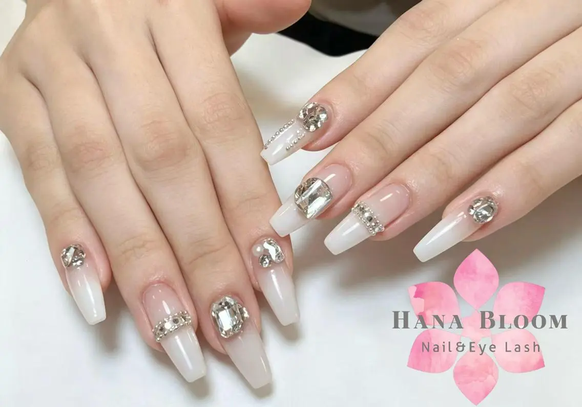 ネイル 長さ出し フットネイル 韓国ネイル マグネットネイル 持ち込み ハンドネイル ハンドケア Hana Bloom Nail 渋谷道玄坂のネイルデザイン