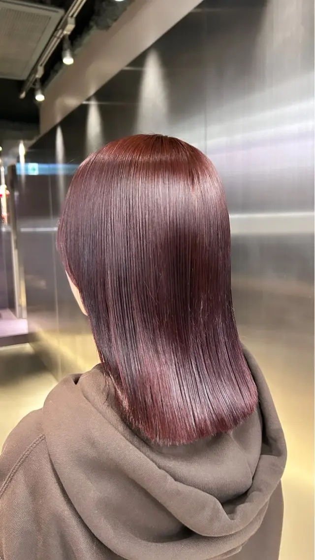 カラー レッドカラー PELE Nagomiのヘアスタイル