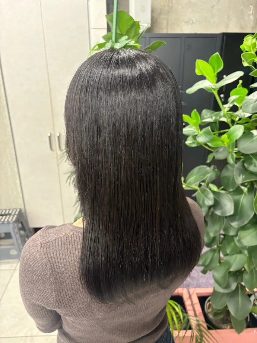 セミロング カット ヘアカラー トリートメント 🎀【暖色艶カラー】 MIHO🎀のヘアスタイル