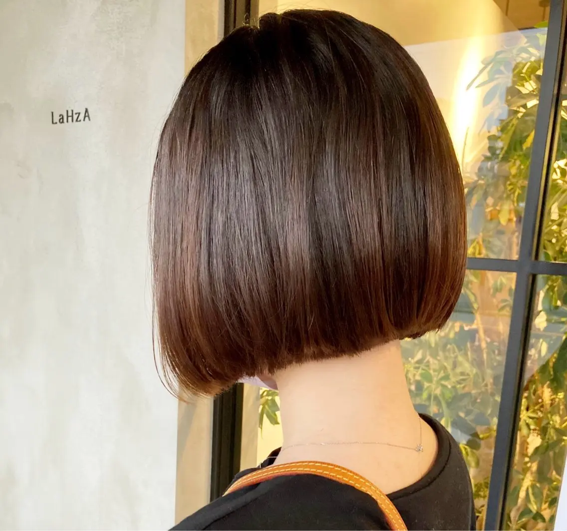 ミディアム カット 白木 葵のヘアスタイル