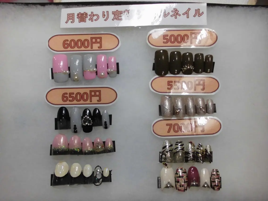 ネイル ジェルネイル ハンドネイル ネイルサロン Cureのネイルデザイン