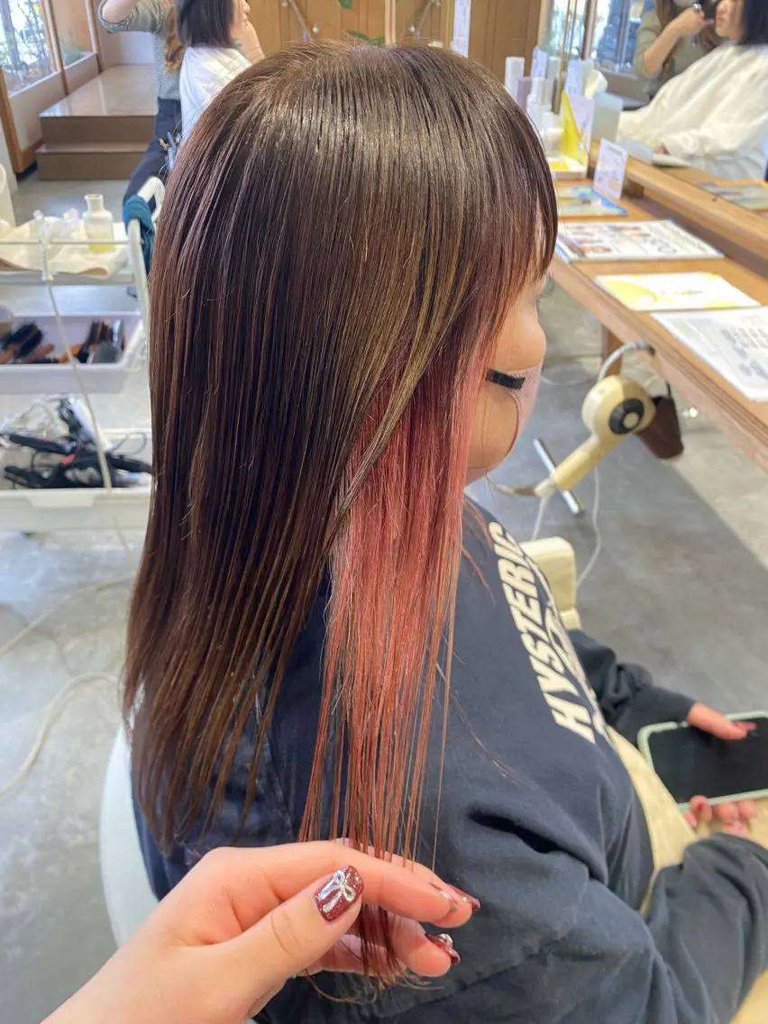 ロング カラー イヤリングカラー ピンクカラー ヘアカラー MIKU ／fulamのヘアスタイル