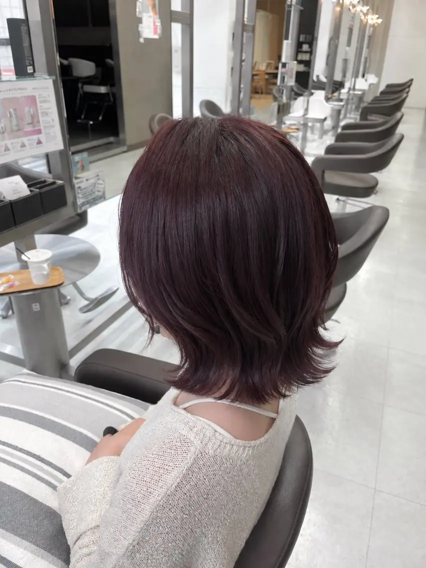 ショート カラー ブラウンカラー ピンクカラー ピンクブラウン 韓国風ヘア 外ハネヘア ヘアカラー トリートメント WiLL 小林陽音 /韓国風･艶カラーのヘアスタイル