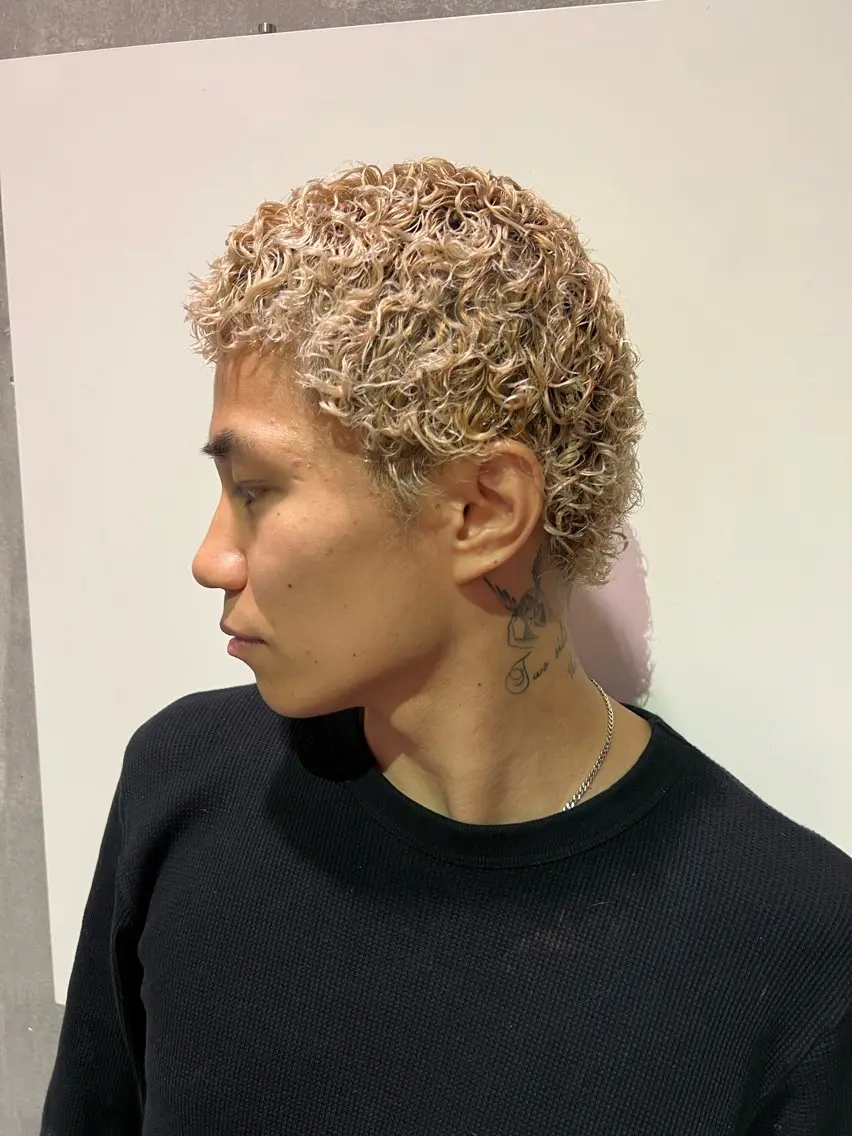 ショート パーマ メンズ パーマ 柴田 愛奈のヘアスタイル
