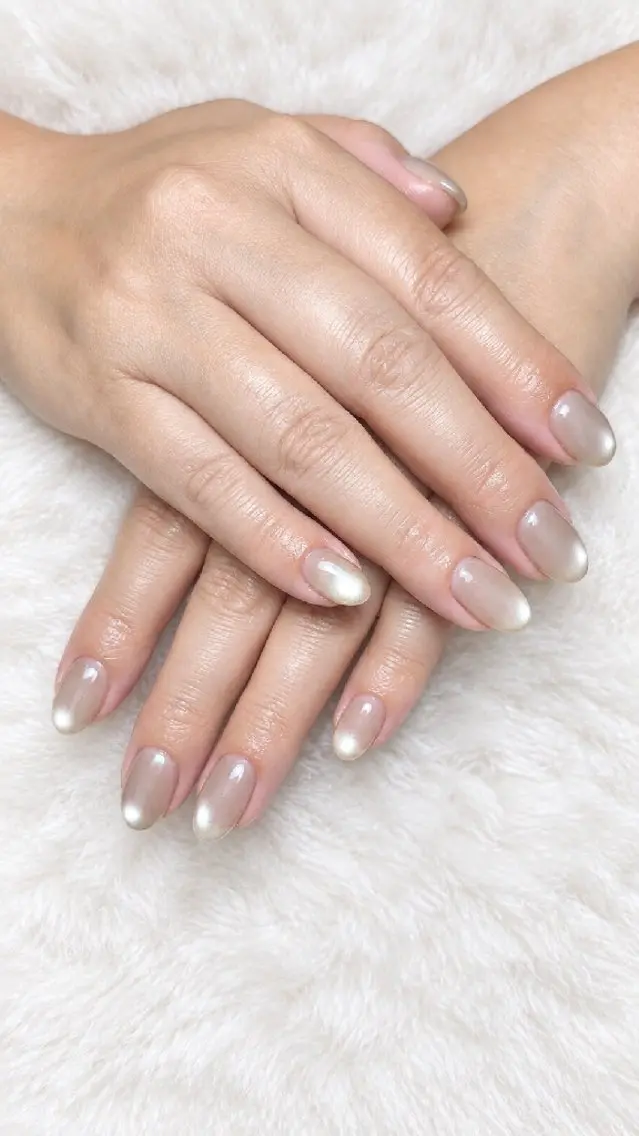 ネイル マグネットネイル ハンドネイル WB,nail 🤍 KOKORO のネイルデザイン