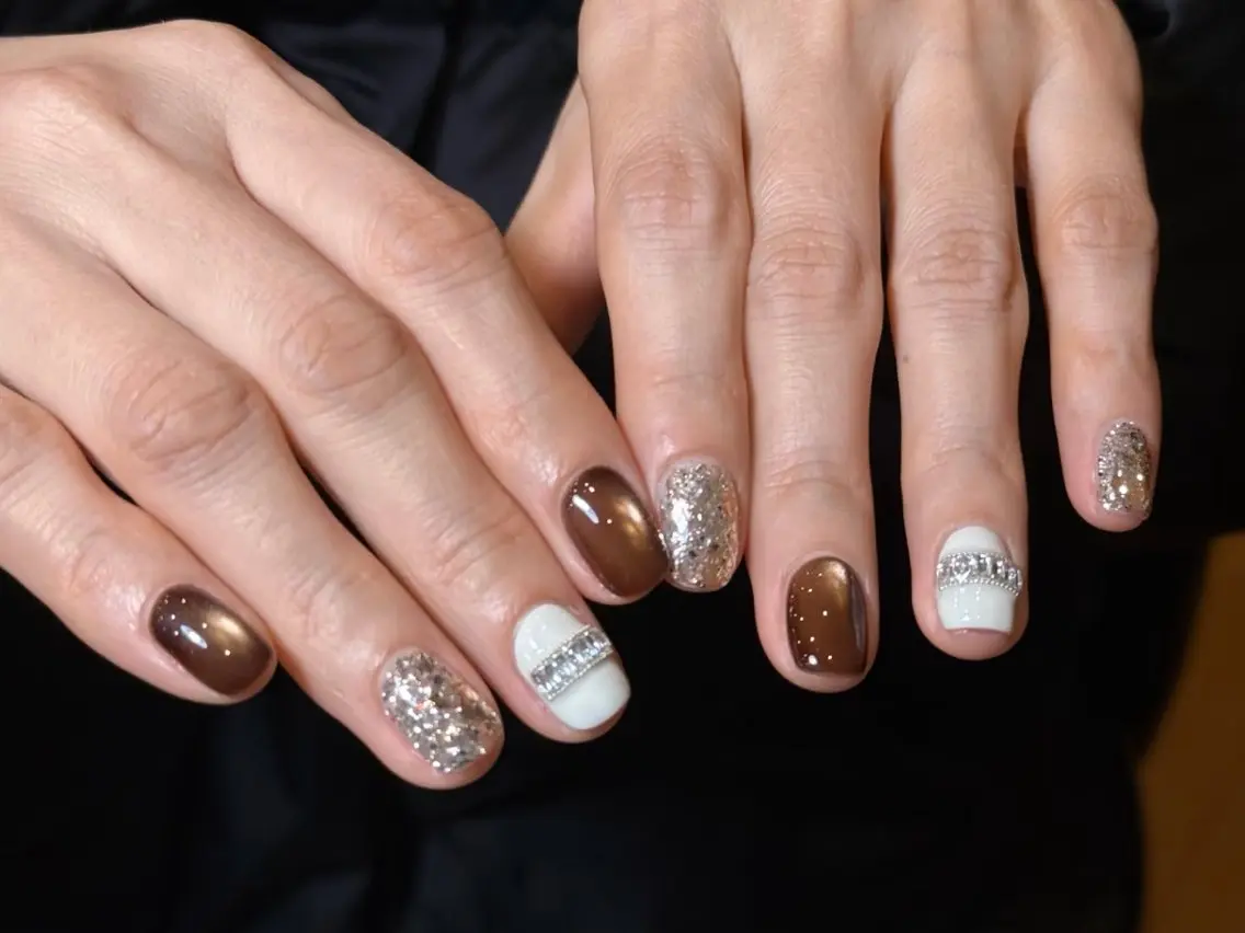 ネイル ブラウン フットネイル フレンチネイル グラデーション 氷ネイル・うるうるネイル ハンドネイル Mixx Nail_ Studioのネイルデザイン