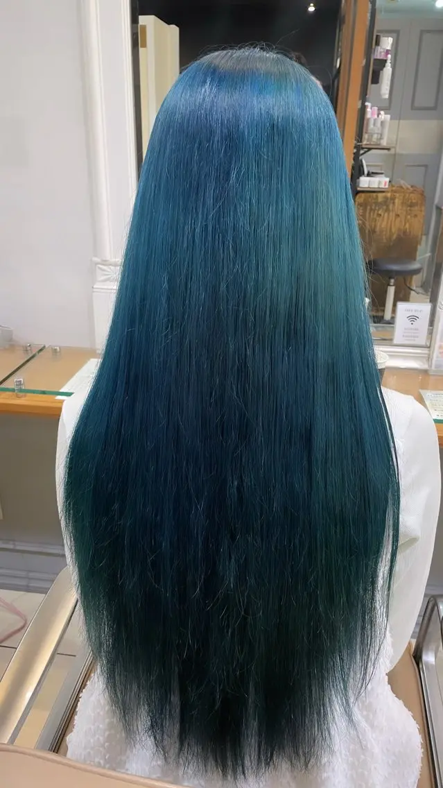 カラー ブルーカラー ヘアカラー トリートメント ⭐️ はづき⭐️のヘアスタイル