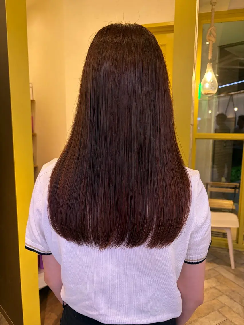 セミロング ヘアカラー 元岡 友香のヘアスタイル
