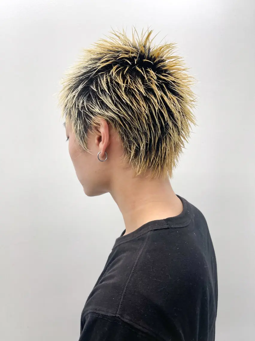 カラー メンズ スパイキーショート カット ヘアカラー 森本裕/オーナー/ ハイトーン/パーマのヘアスタイル