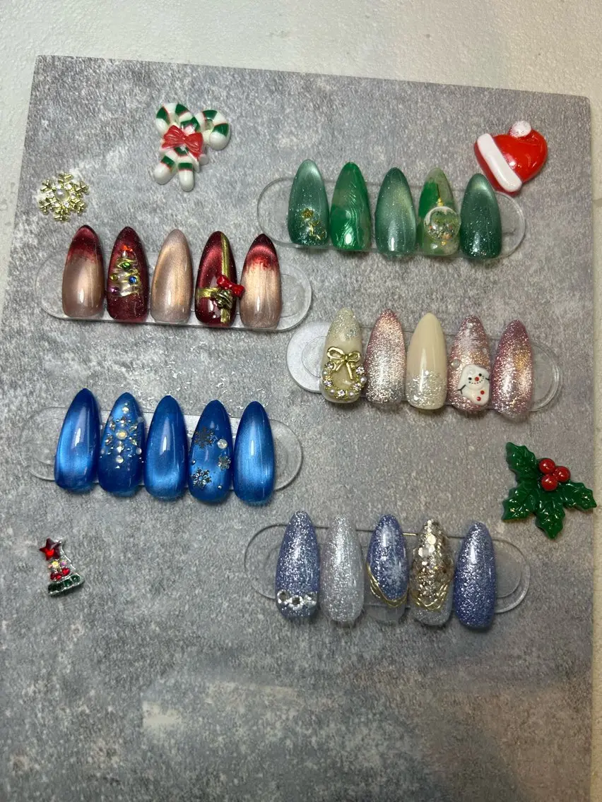 ネイル 冬ネイル クリスマス 東十条muumii ネイルまつ毛のネイルデザイン