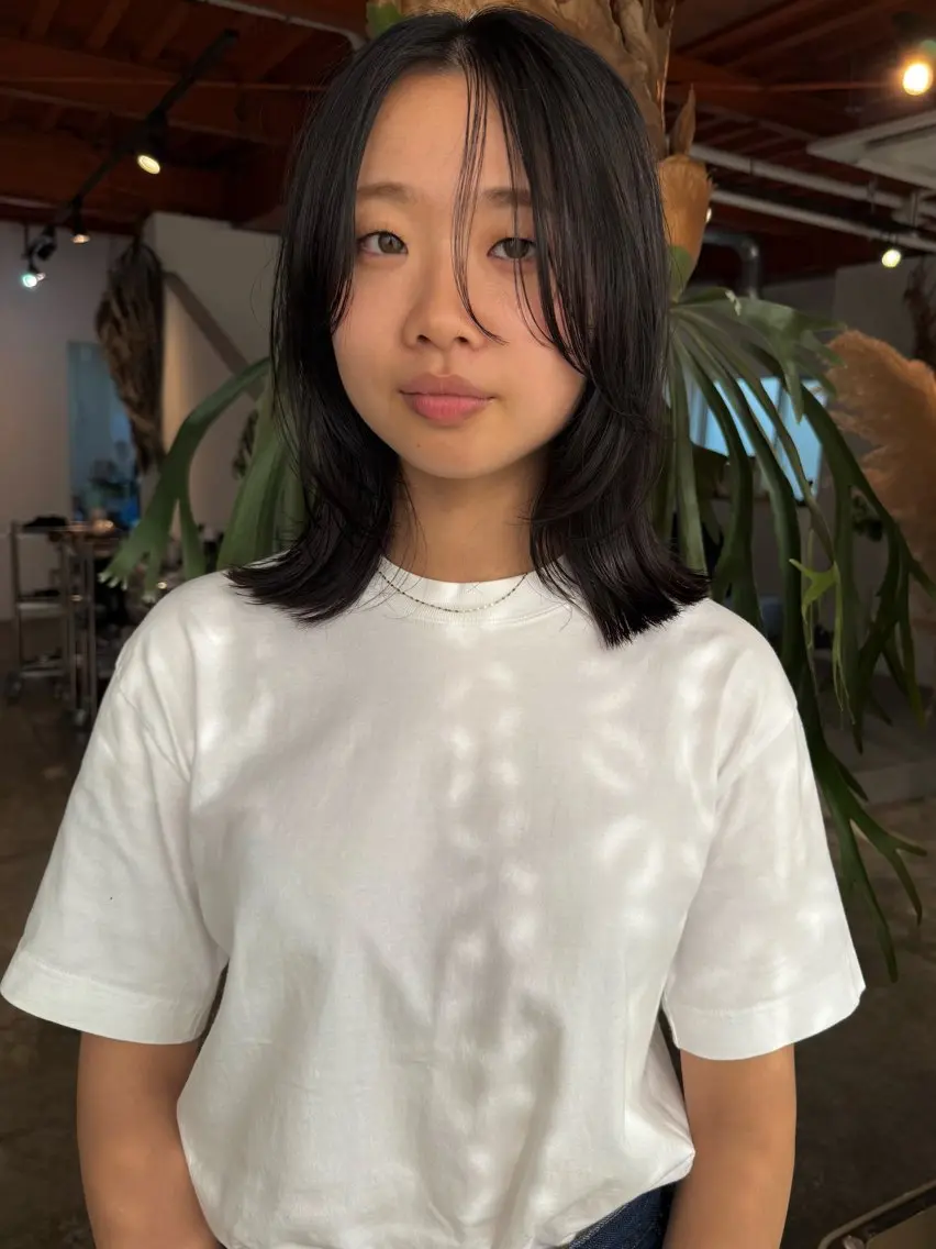 ミディアム カット ヘアカラー トリートメント 小野江 祐李のヘアスタイル