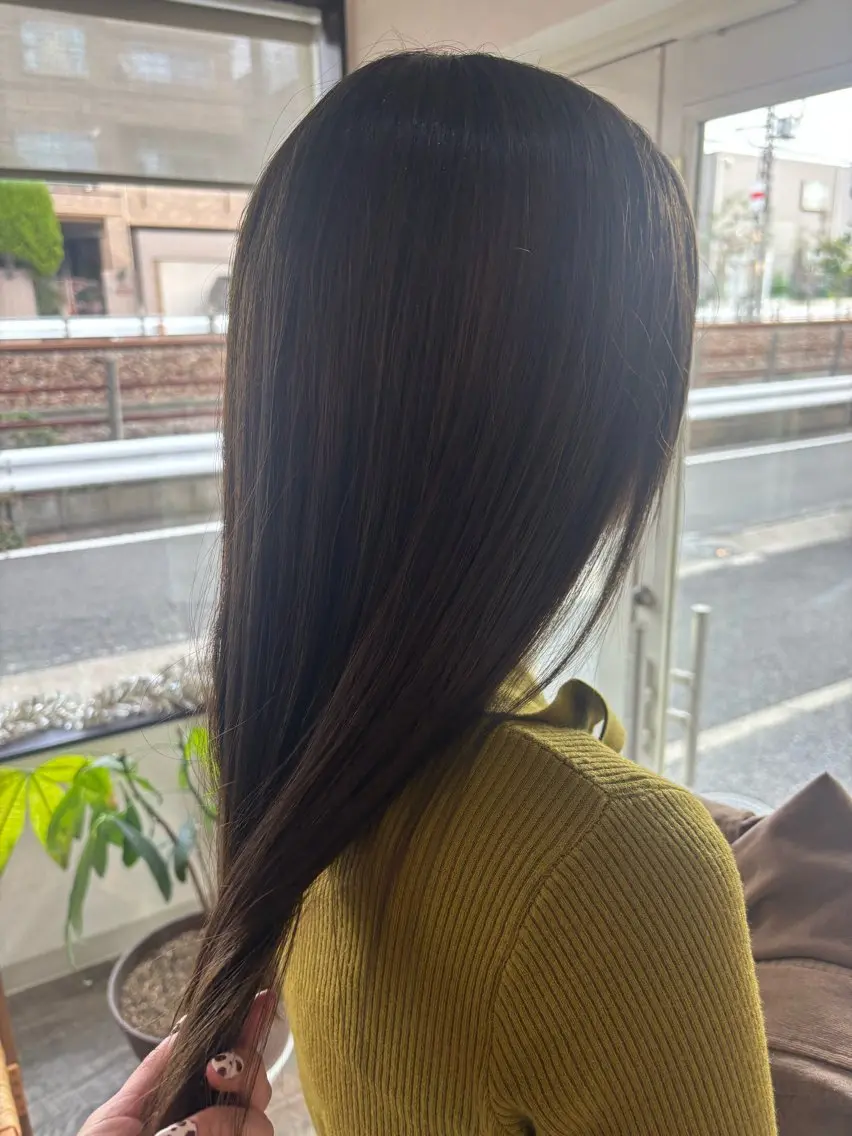 ロング カット ヘアカラー トリートメント SOL Matsumuraのヘアスタイル