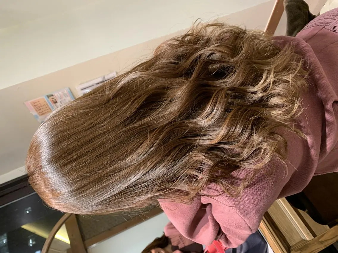 セミロング カラー ブリーチ ブラウンカラー ブリーチなしカラー カット ヘアカラー トリートメント ハイトーン得意😍 Lumiereのヘアスタイル