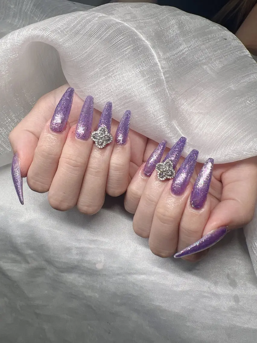 ネイル ハンドネイル Lee Nailsのネイルデザイン