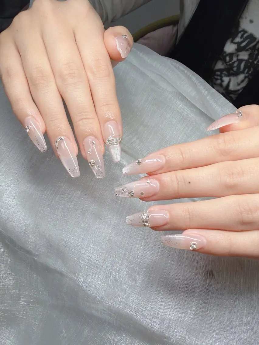 ネイル ハンドネイル Lee Nailsのネイルデザイン